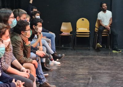 NOS ELEVES DE L’OPTION THEATRE EN MASTERCLASS AVEC LE COMEDIEN MEHDI DEBHI A L’IFM